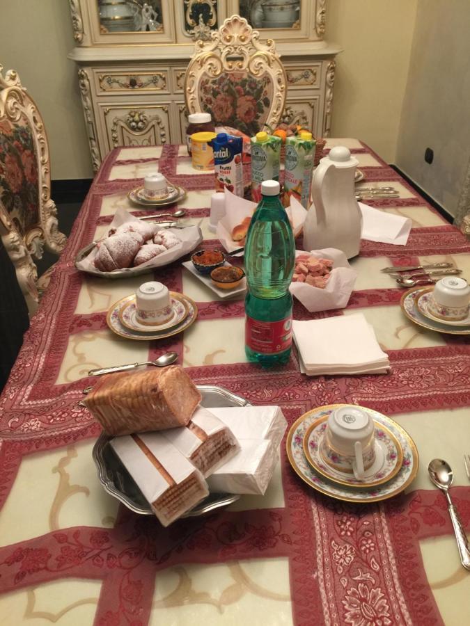 那不勒斯Colazione Da Lolly住宿加早餐旅馆 外观 照片